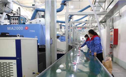 央媒聚焦山東復(fù)工生產(chǎn) 云招商、錯(cuò)崗上班與隔斷就餐的創(chuàng)新實(shí)踐